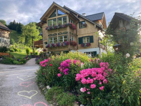 S'Rastl direkt mit Bergpanorama